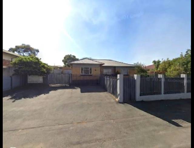 6 BEDROOM HOUSE FOR SALE IN ELSBURG